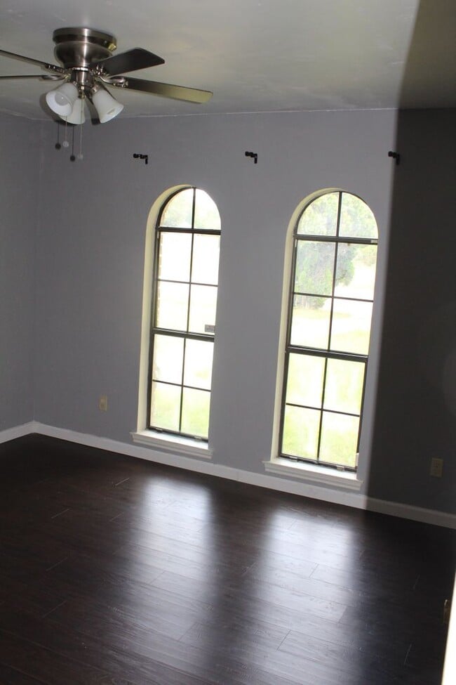 Building Photo - Welcome home!