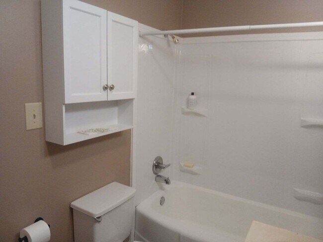 Building Photo - 321 Grant St