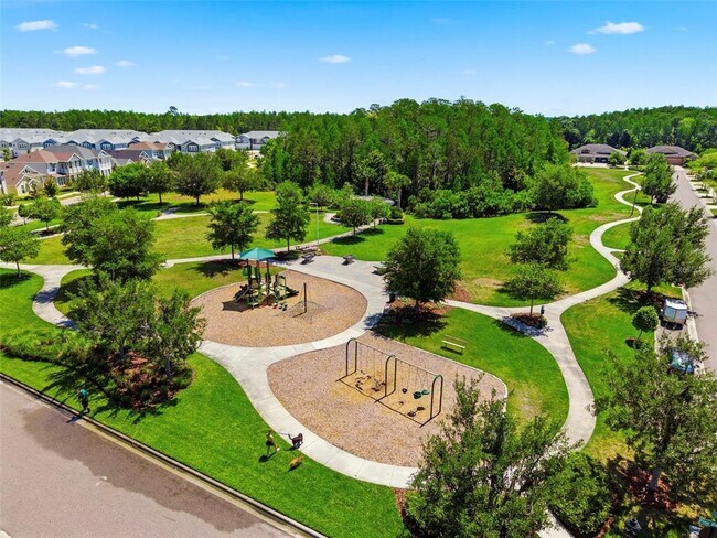 Building Photo - 16948 Storyline Dr