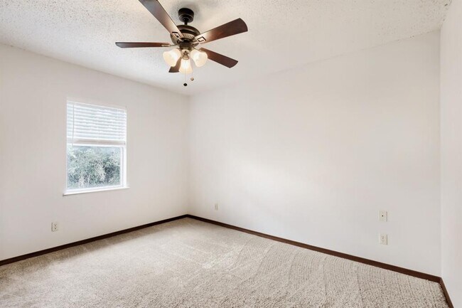 Building Photo - 16109 Awalt Dr