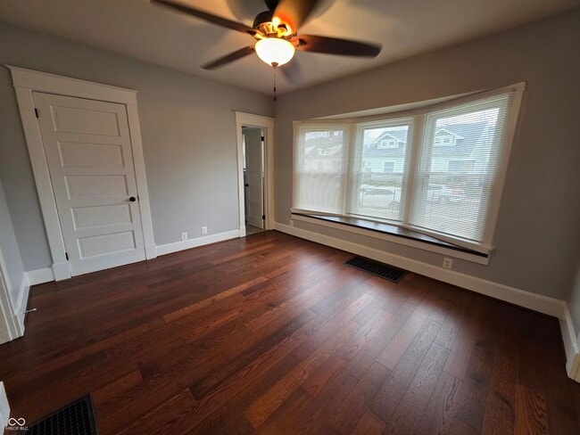 Building Photo - 5030 E New York St