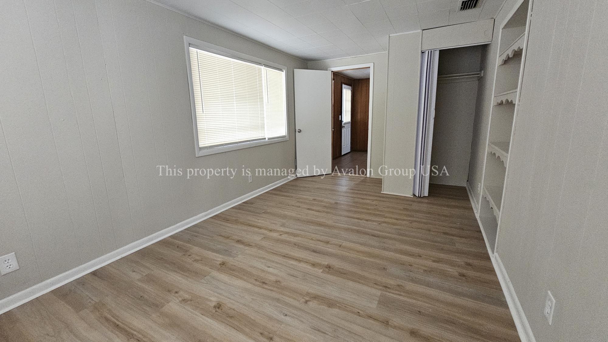Building Photo - 1453 Winnebago Ave