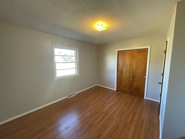 Building Photo - SHJ116-304 Davis Road