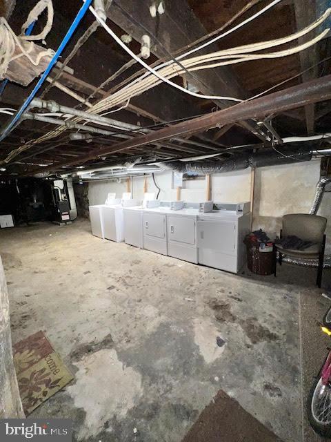 Building Photo - 129 W Miner St