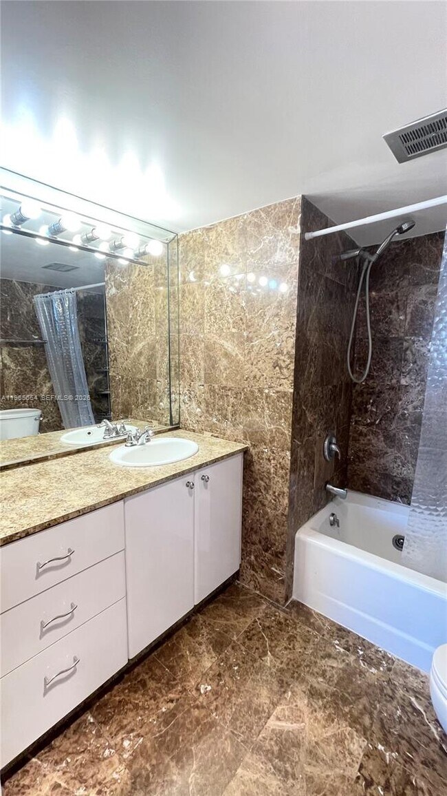 Building Photo - 3703 NE 166th St