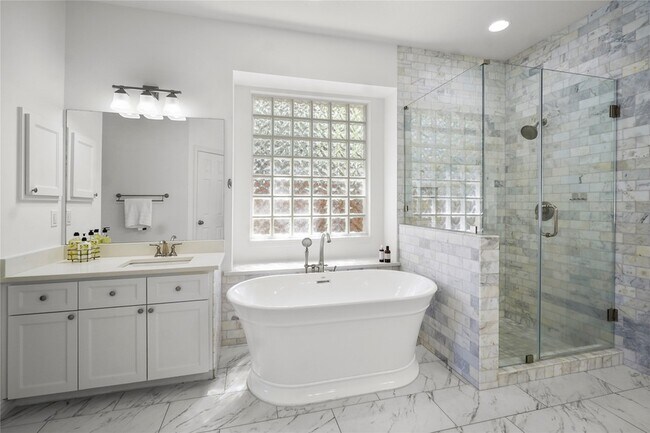 Building Photo - 23302 Knight Hollow Ct