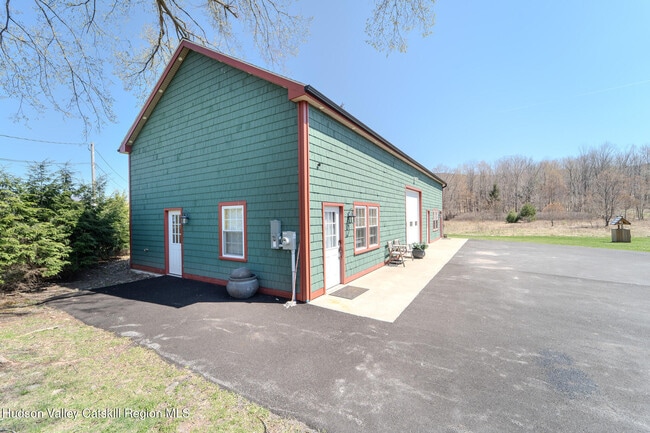 Building Photo - 52 Co Rd 65A