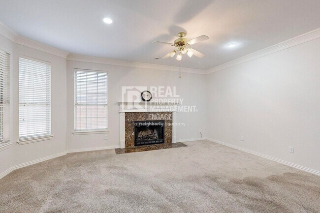 Building Photo - Elegant 5-Bedroom Home for Rent in Prime C...