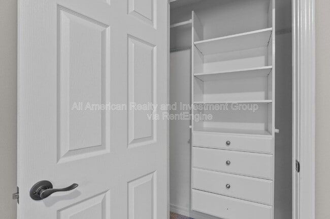 Building Photo - 917 Lajolla Ln