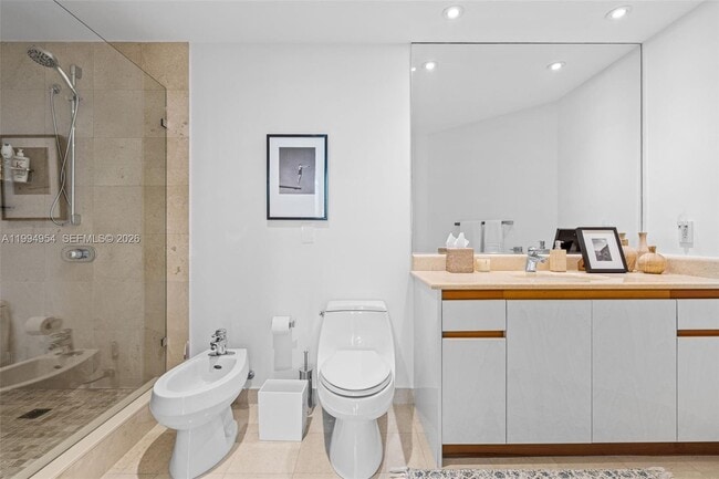 Building Photo - 1643 Brickell Ave