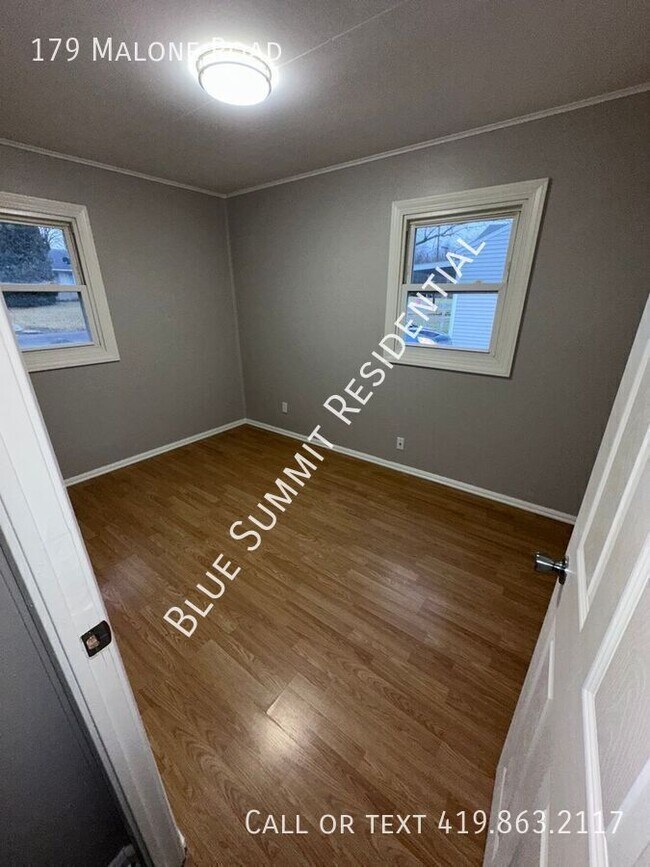 Building Photo - 179 Malone Rd