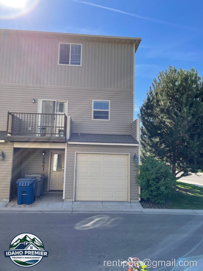 Building Photo - 8834 W Pine Valley Ln
