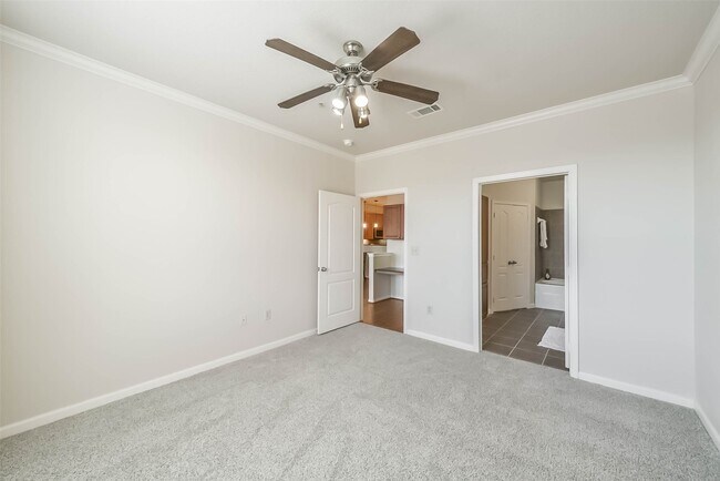 Building Photo - 1711 Old Spanish Trl