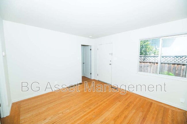 Building Photo - 3025 Yolo Ave