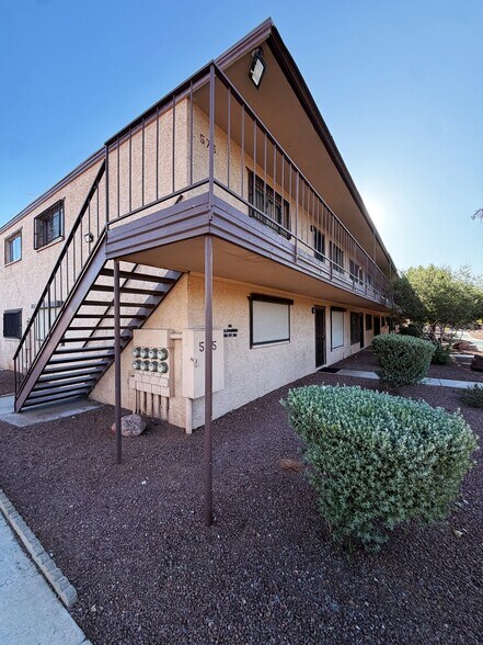 Building Photo - 575 S Royal Crest Cir