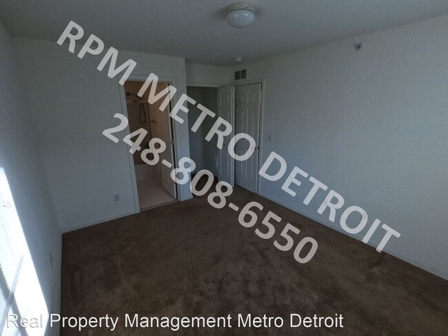 Building Photo - 3 br, 3 bath House - 1128 Faulkner N Bldg #E