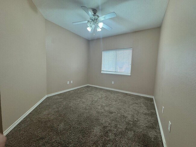 Building Photo - Pleasant Grove Townhouse for rent!