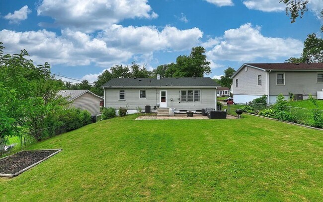 Building Photo - Coming Soon! Bright & Spacious 3 Bed Home with Finished Basement & Huge Backyard