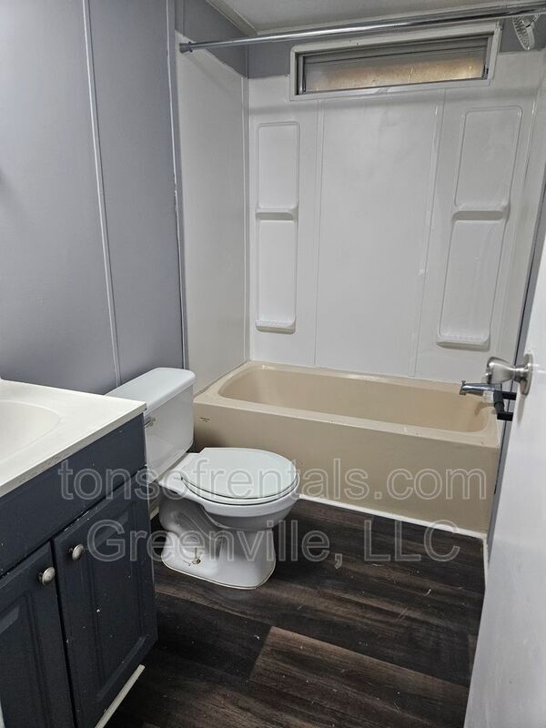 Building Photo - 301 True Temper Rd