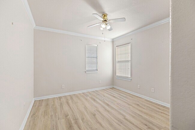 Building Photo - 1507 Saddle Blanket