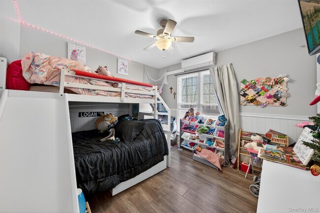 Building Photo - 74 Homestead Village Dr