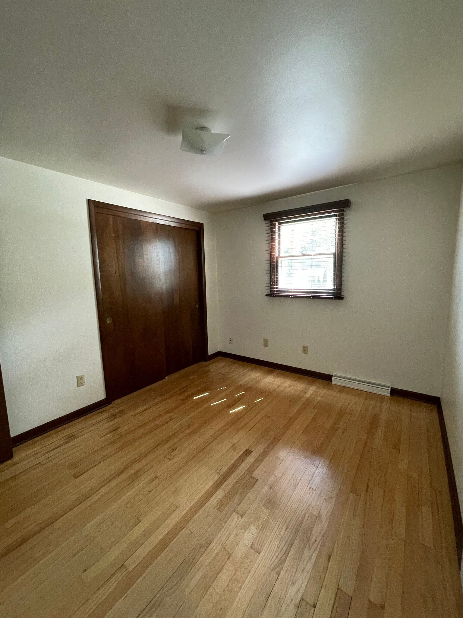 Middle Bedroom - 1409 Wiesner St