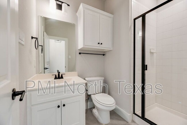 Building Photo - 6237 White Creek Drive