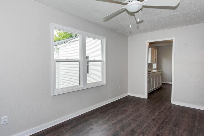 Building Photo - 1226-1222 Shakespeare Ave