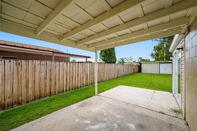 Building Photo - 1411 Thistledown Dr