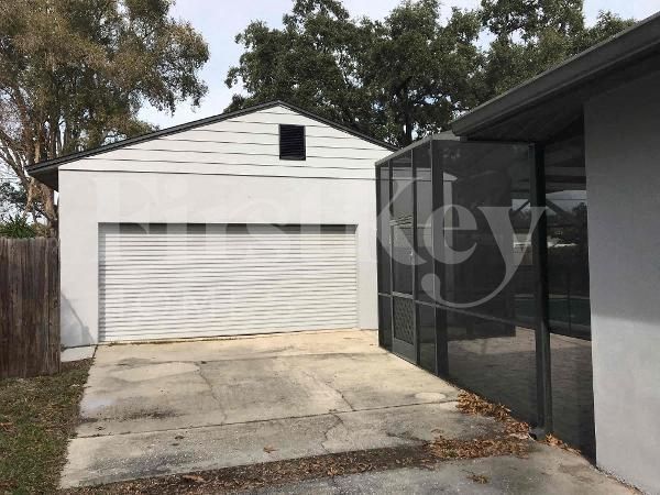 Building Photo - 4707 W Bay Ave