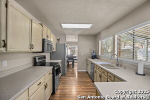 Building Photo - 7205 Breeze Hollow