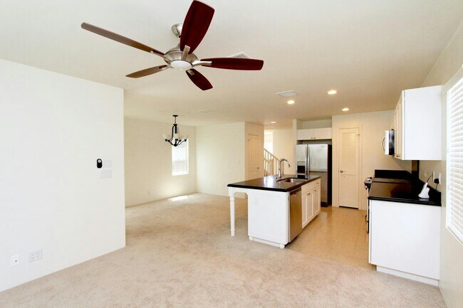 Building Photo - 91-1382-1382 Kaileolea Dr