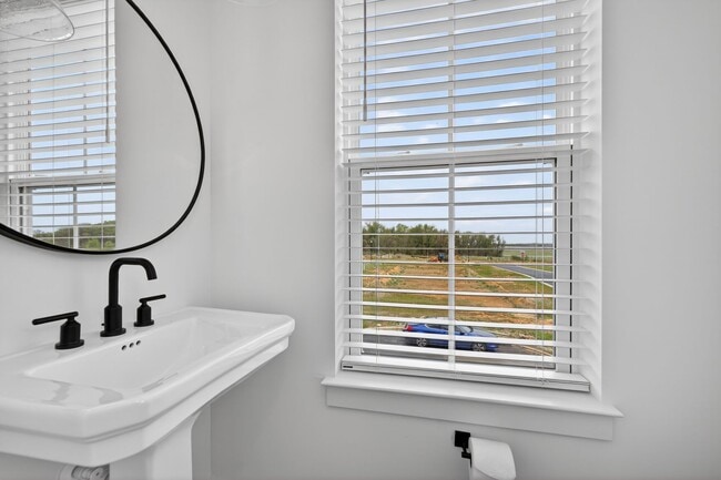 Building Photo - 1726 Blacksmith Wy