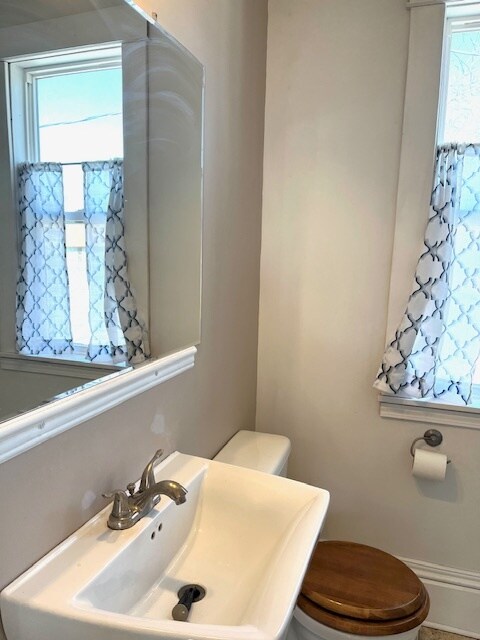 Upstairs Bathroom w/shower - 1631 Hewitt Ave