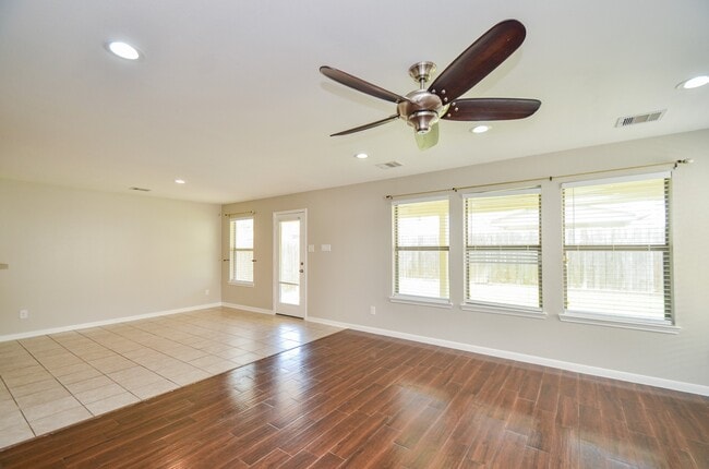 Building Photo - 9518 Prairie Dale Ct