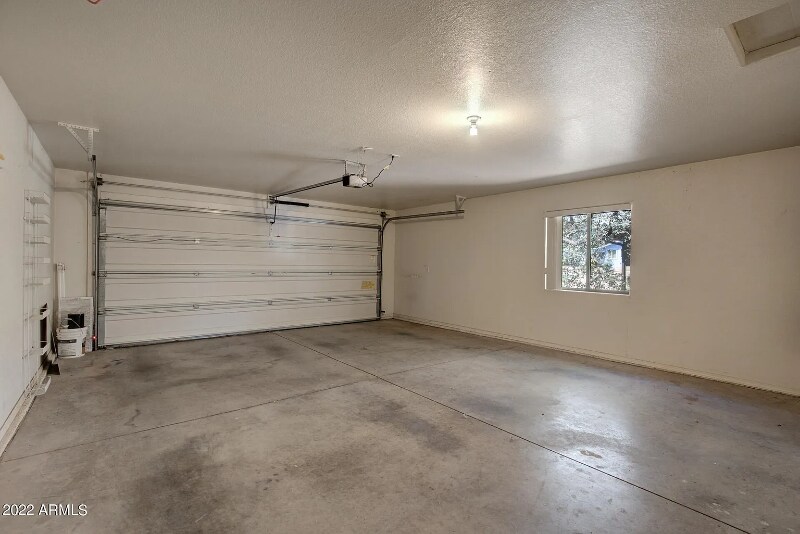 Building Photo - 502 Saguaro Cir