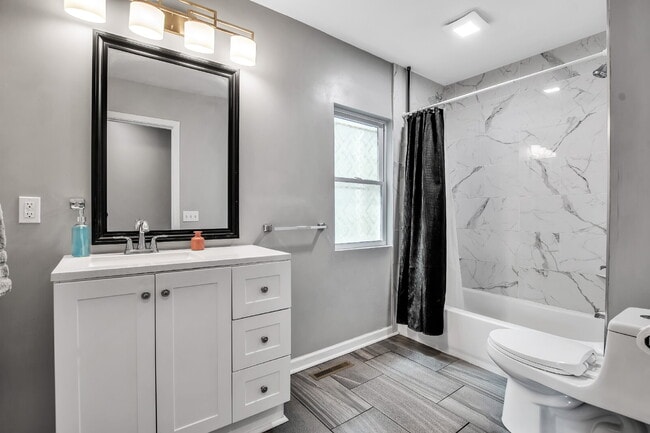 Building Photo - Furnished 4-Bedroom Single-Family Home on Buffalo’s West Side