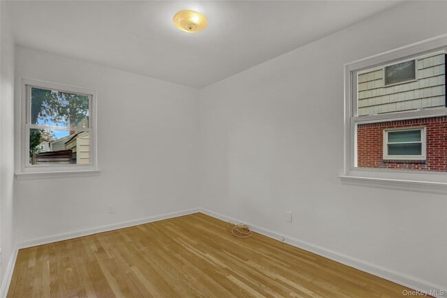 Building Photo - 330 Harvard Rd