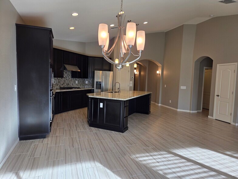 Building Photo - 4614 S Euler Ln