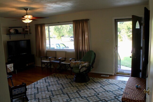 Building Photo - 4705 Nuttfield Ln