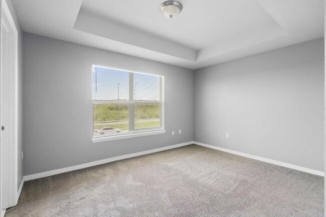 Building Photo - 6562 S Goldenrod Rd