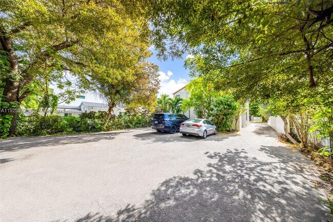 Building Photo - 3453 SW 23rd Terrace