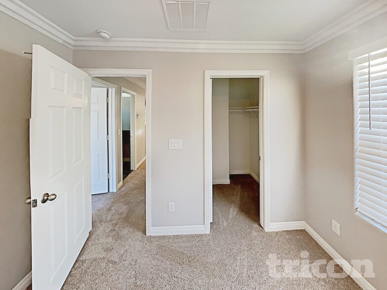 Building Photo - 125 Cascade Meadow Ct