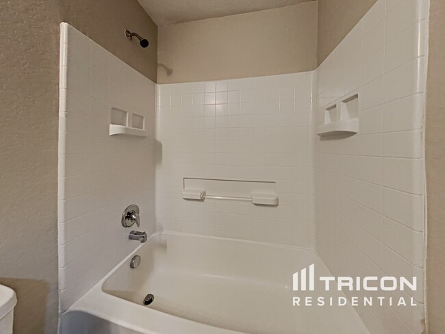 Building Photo - 6831 Freedom Ridge