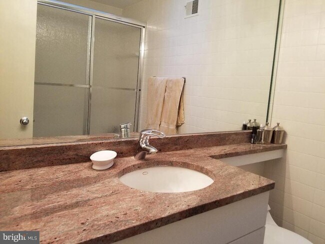 Building Photo - 8002 Grand Teton Dr