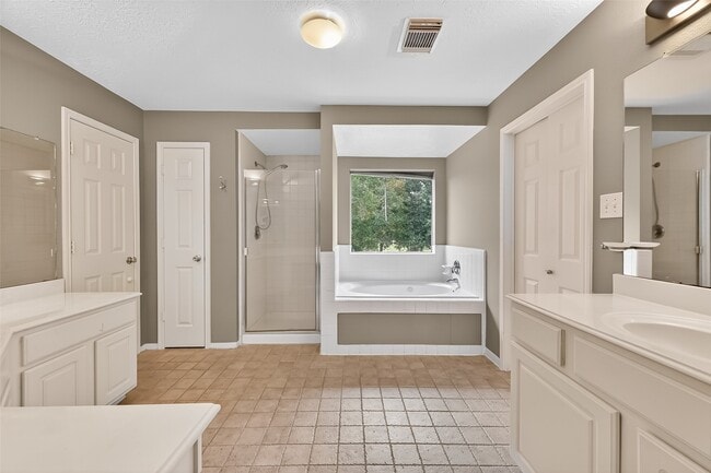 Building Photo - 21519 San Marino Dr