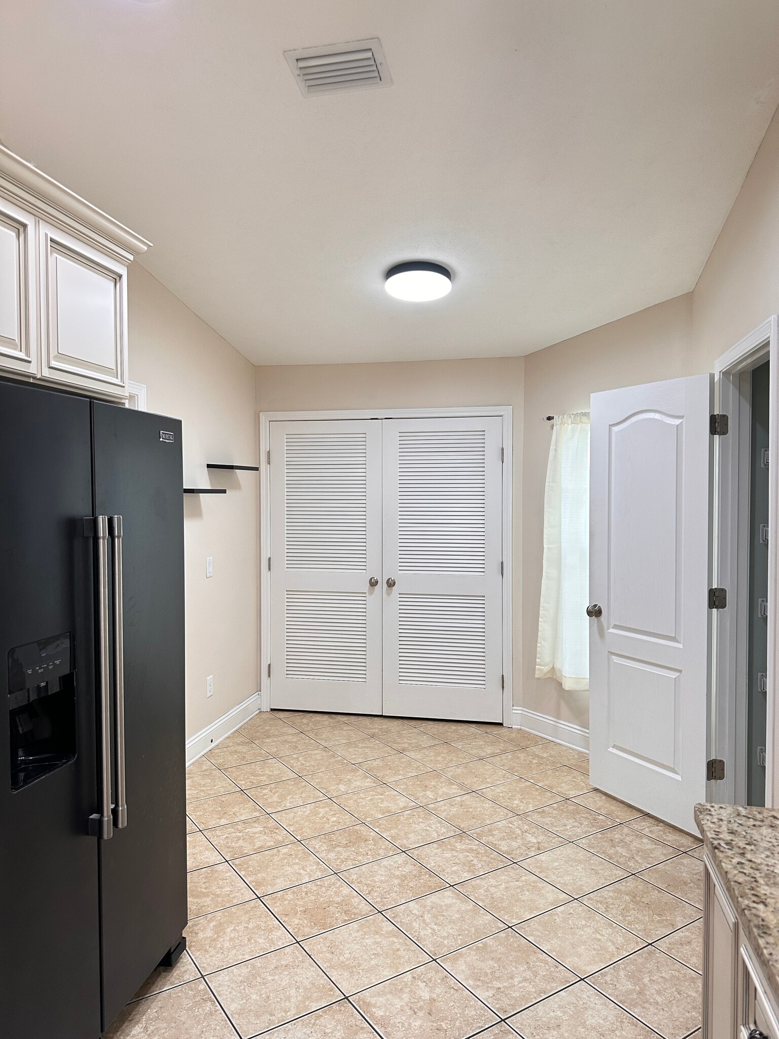 Building Photo - 603 Diamonte Cir