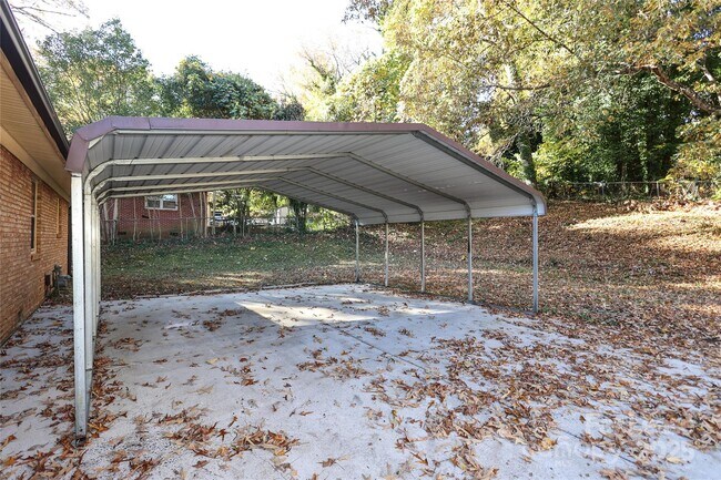 Building Photo - 937 Green Cir Dr