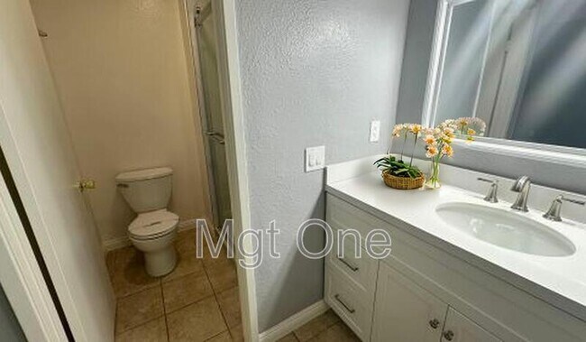 Building Photo - 1899 Dawn Ridge Dr