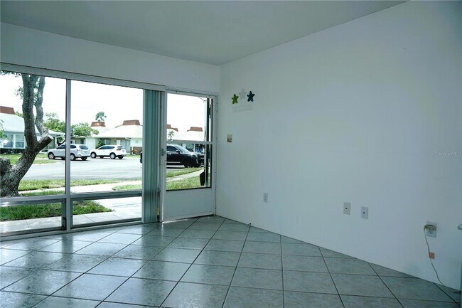 Building Photo - 4330 Tahitian Gardens Cir